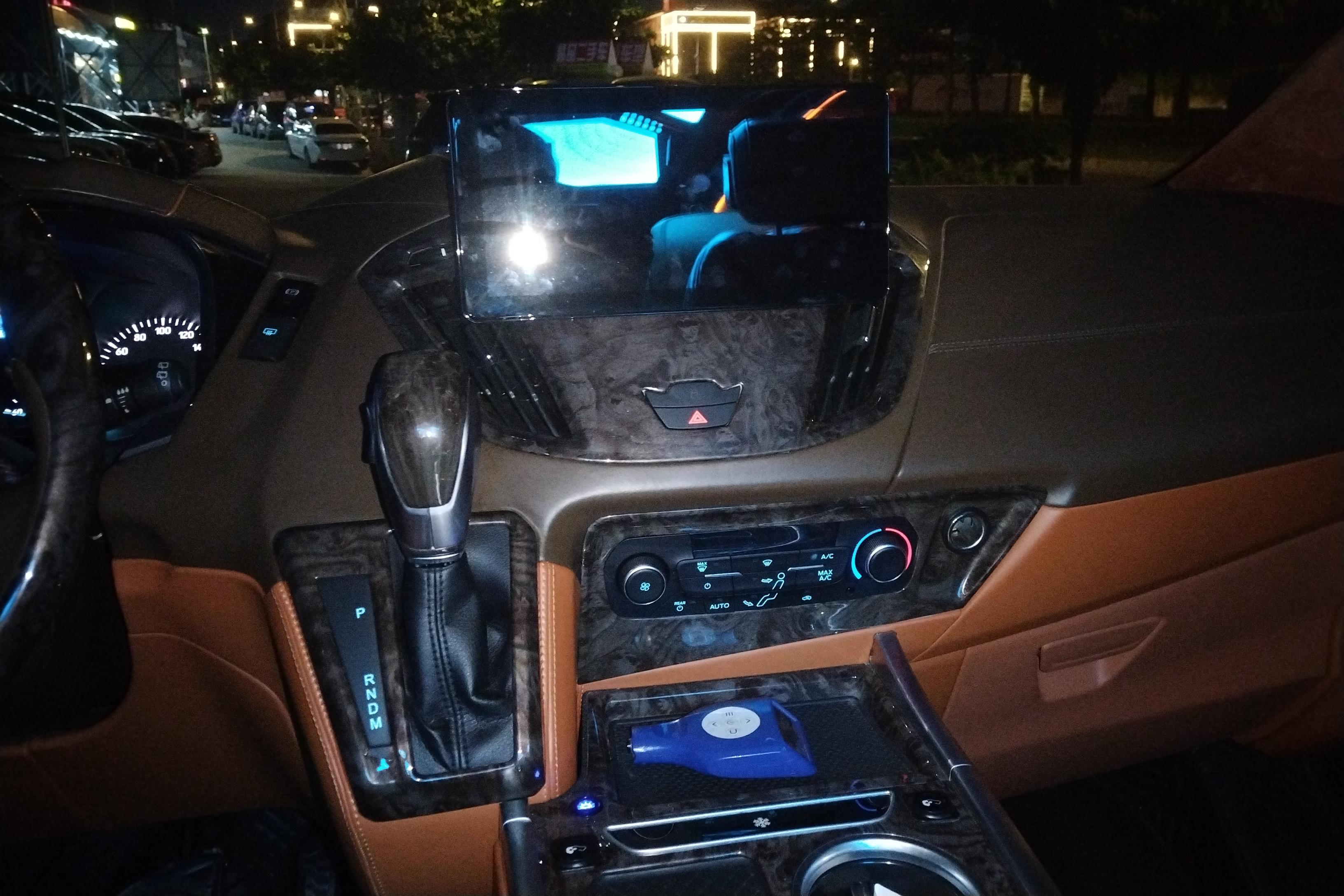 Ford Tourneo 2023 car image #16