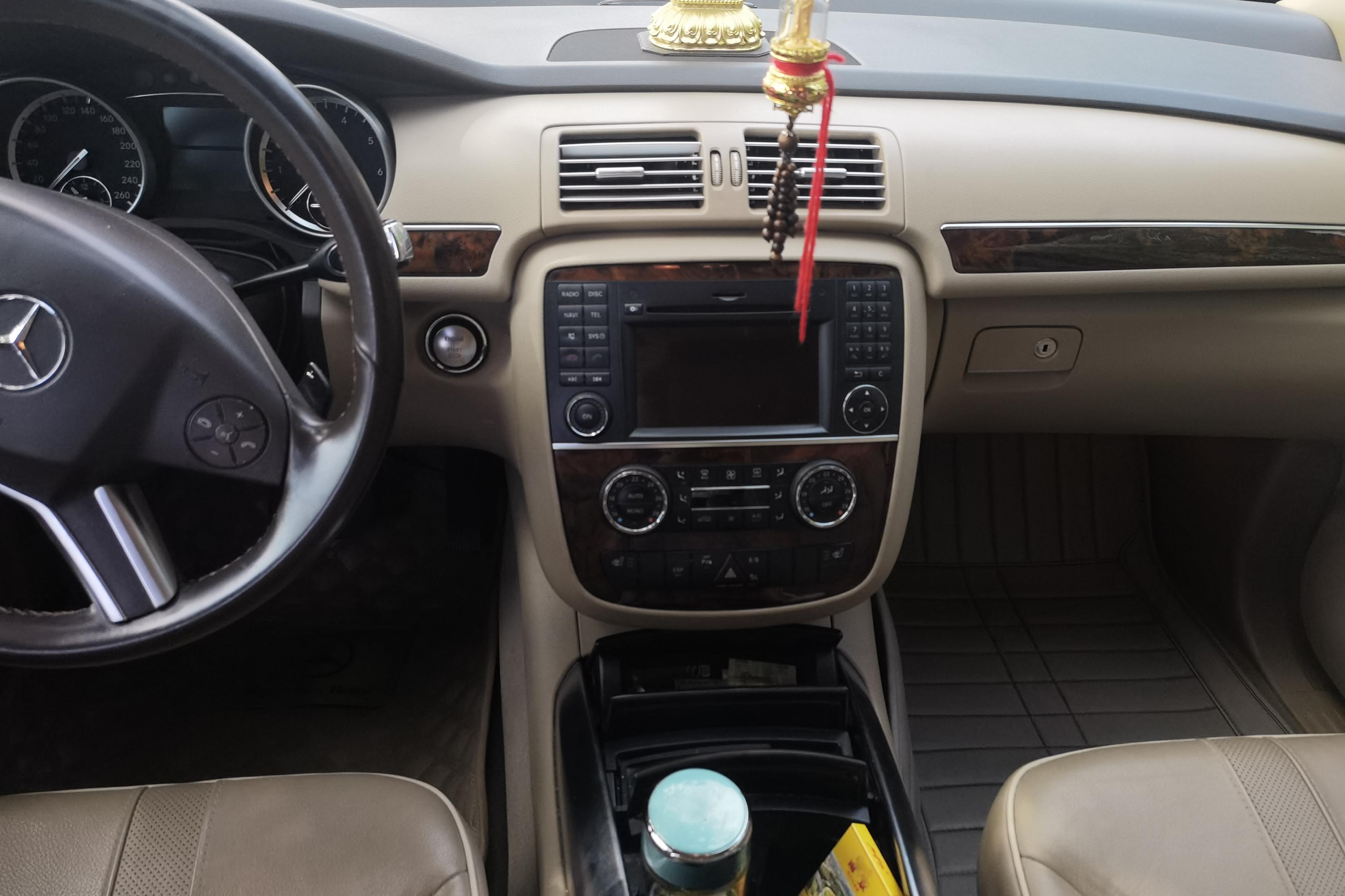 Mercedes-Benz R Class 2011 #16 Mercedes-Benz R Class 2011 car image #16