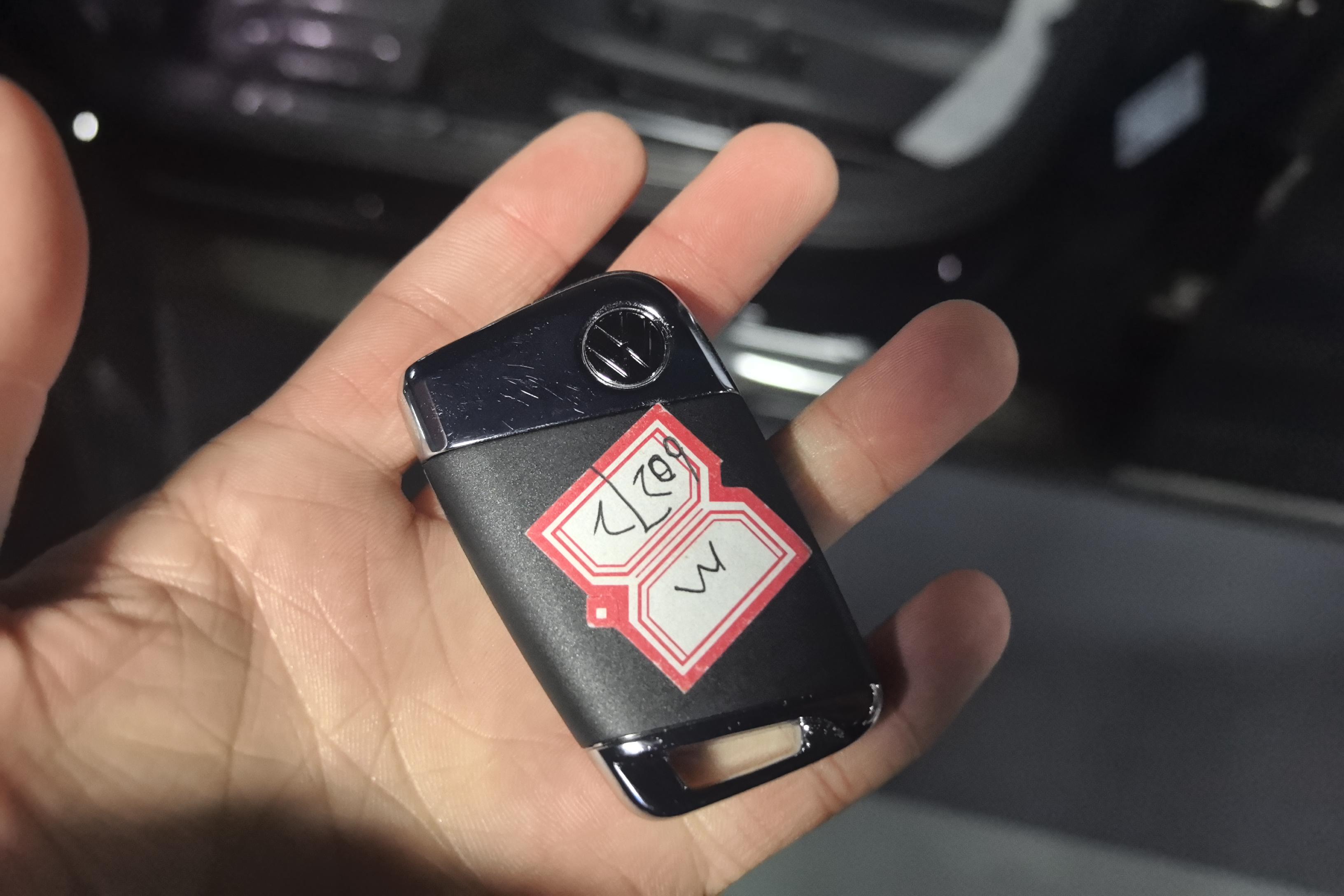 Volkswagen Tayron X 2022 car image #16