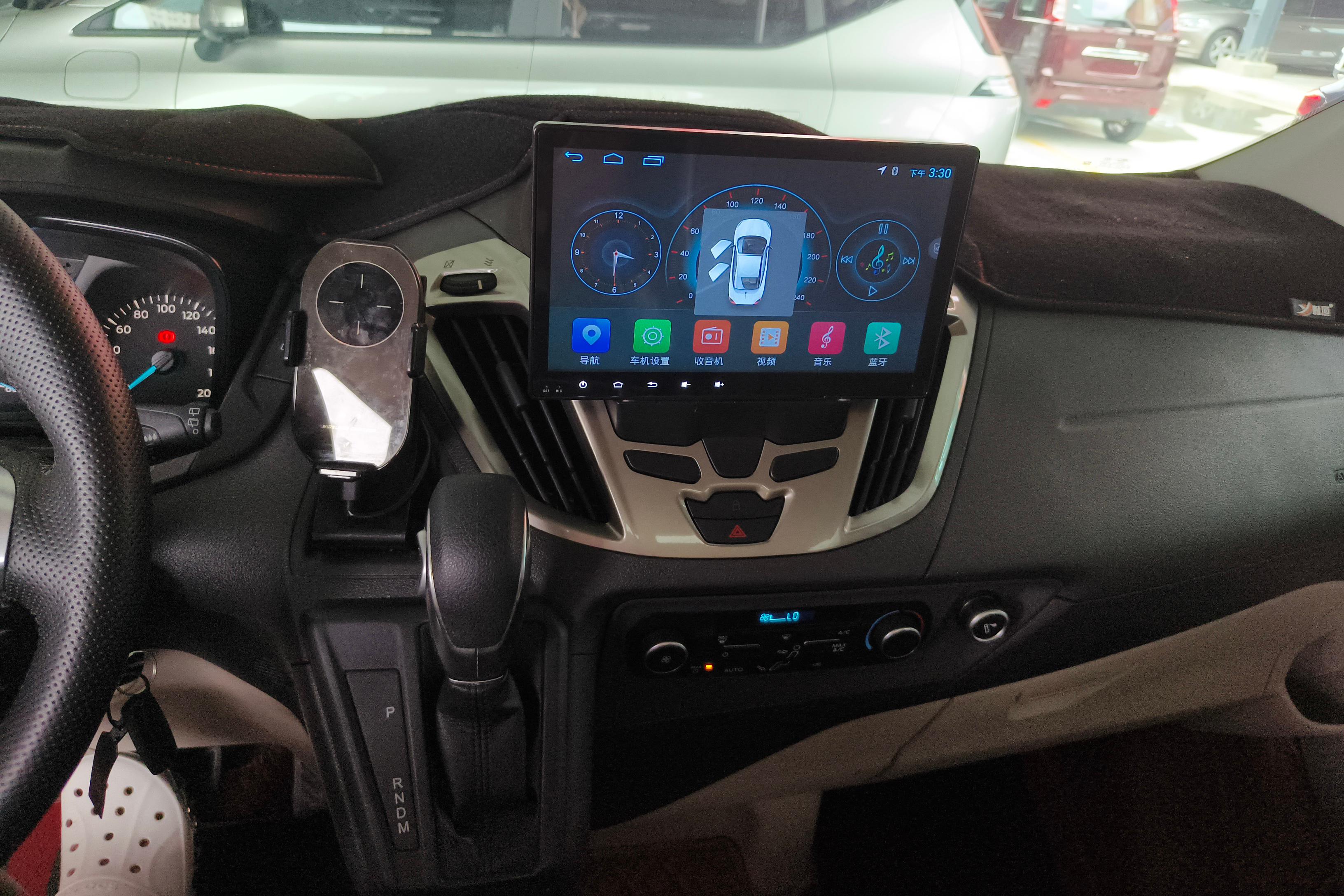 Ford Tourneo 2018 #16 Ford Tourneo 2018 car image #16