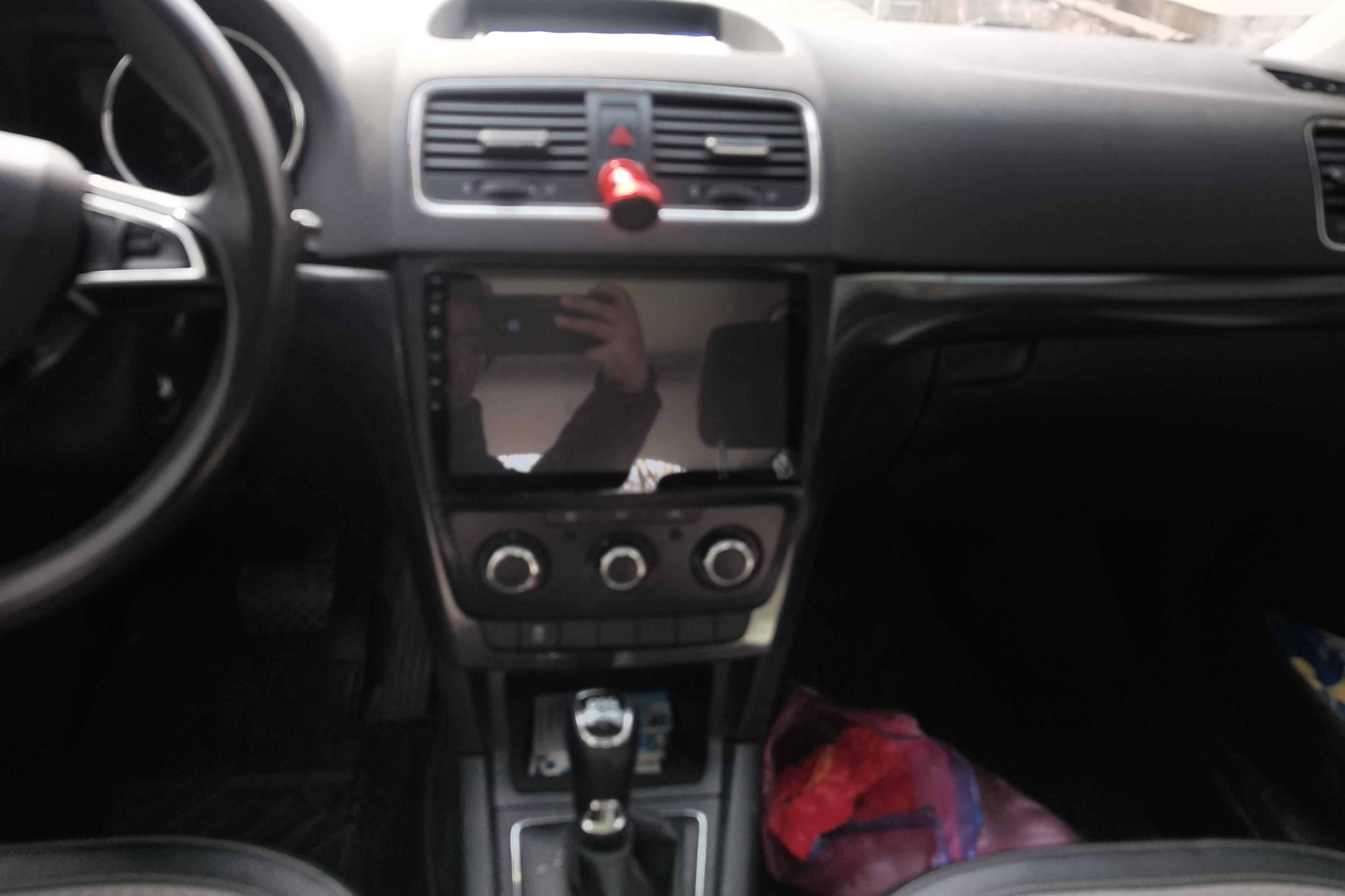 Skoda Yeti 2018 car image #16