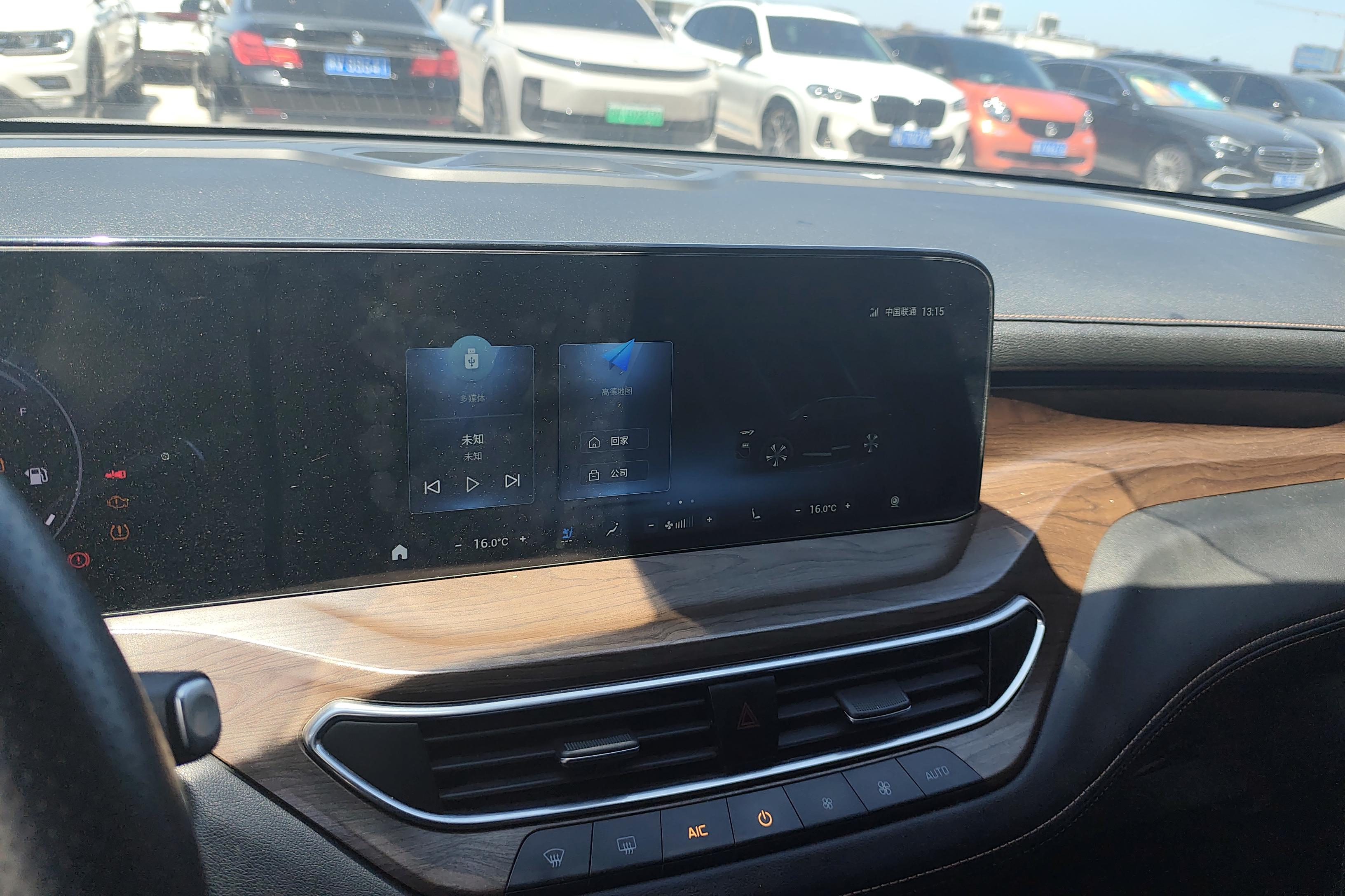 Ford Equator 2021 car image #16