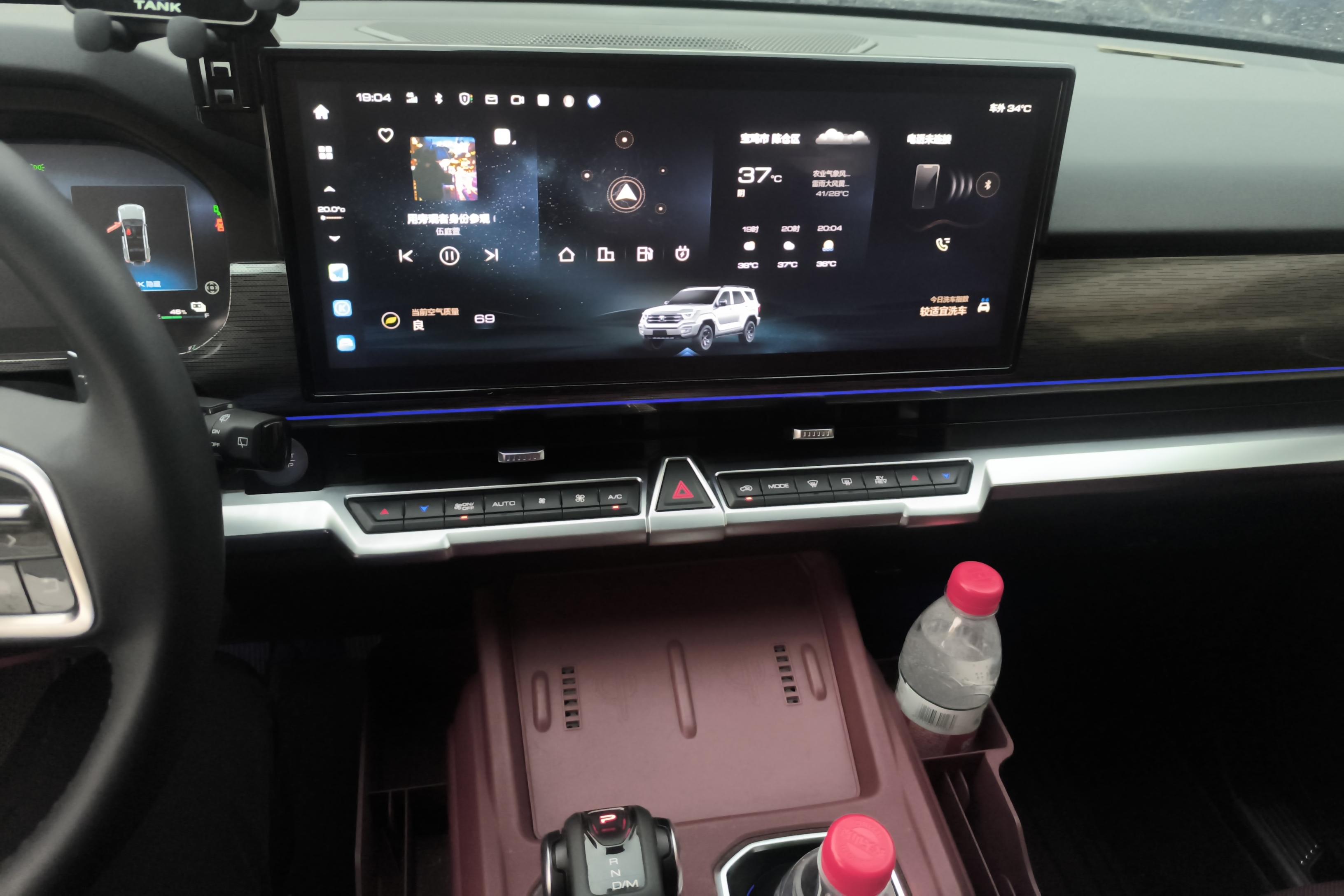 Tank 400 2024 изображение автомобиля #16