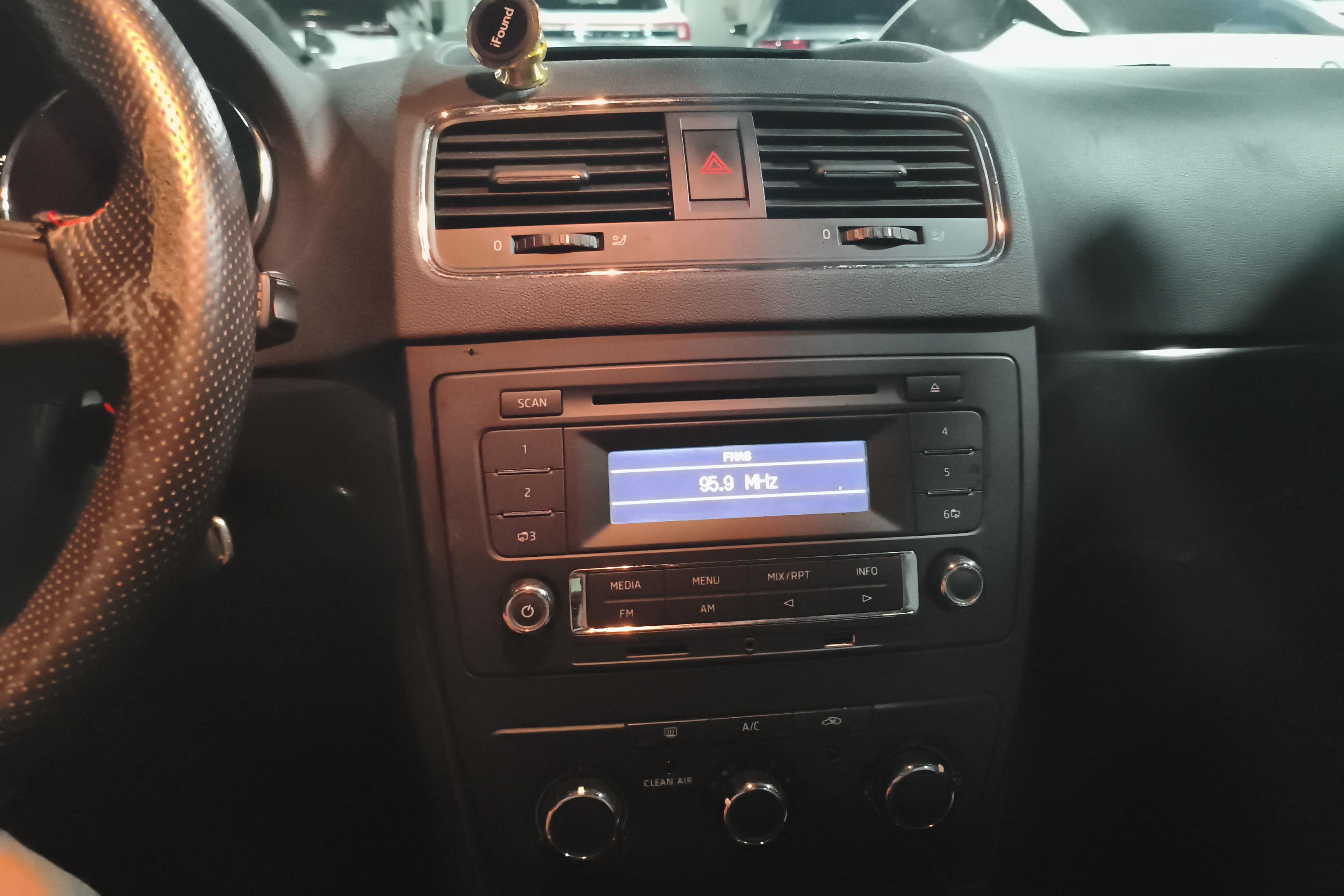 Skoda Yeti 2016 immagine di auto #16