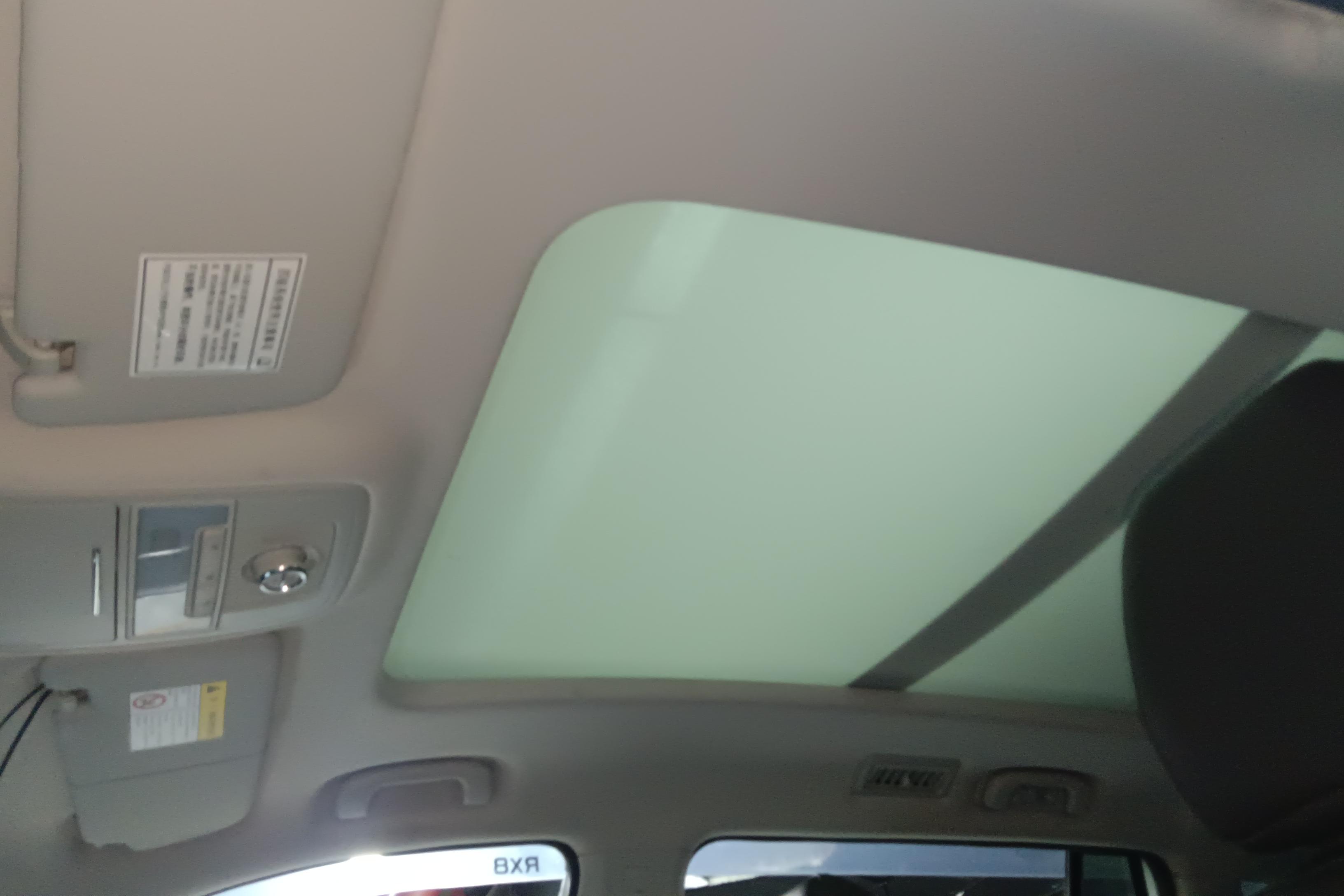 Roewe RX8 2018 изображение автомобиля #16