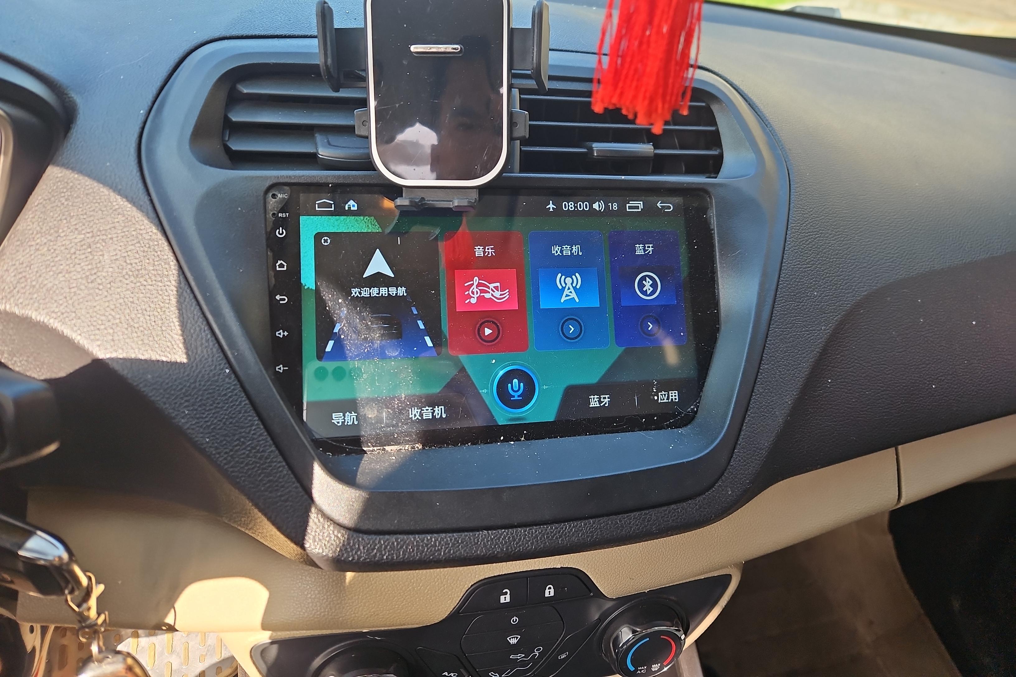 Ford Escort 2018 car image #16