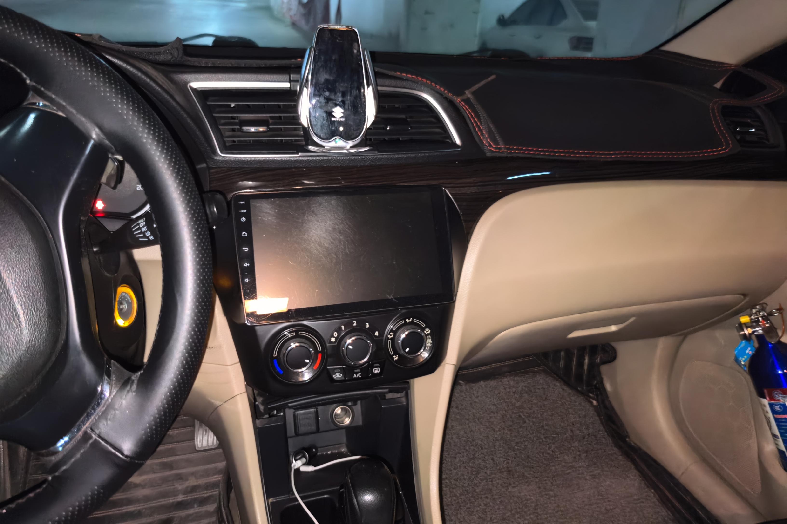 Suzuki Ciaz 2017 immagine di auto #16