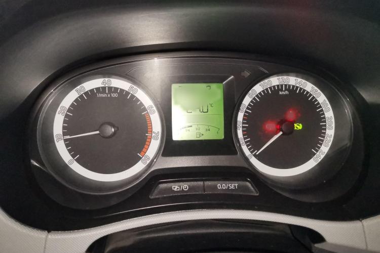 Skoda Fabia 2017 #16 Skoda Fabia 2017 car image #16