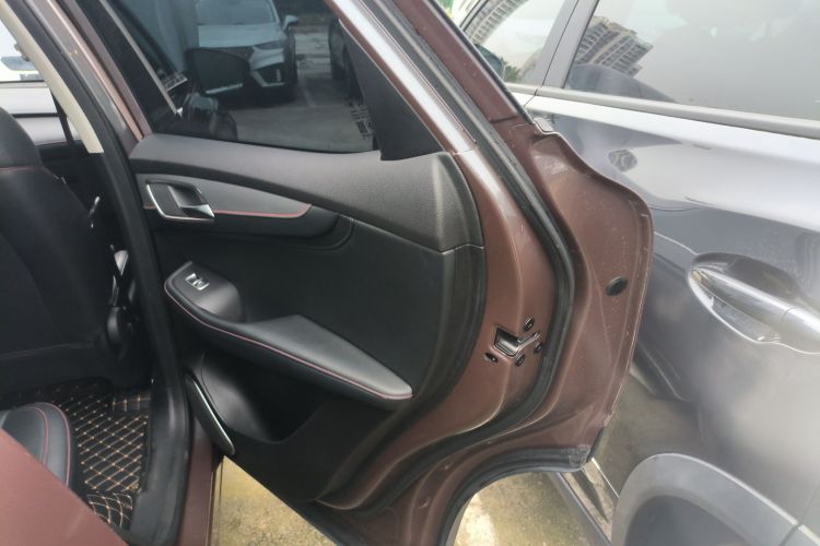 MG Pilot 2022 car image #16