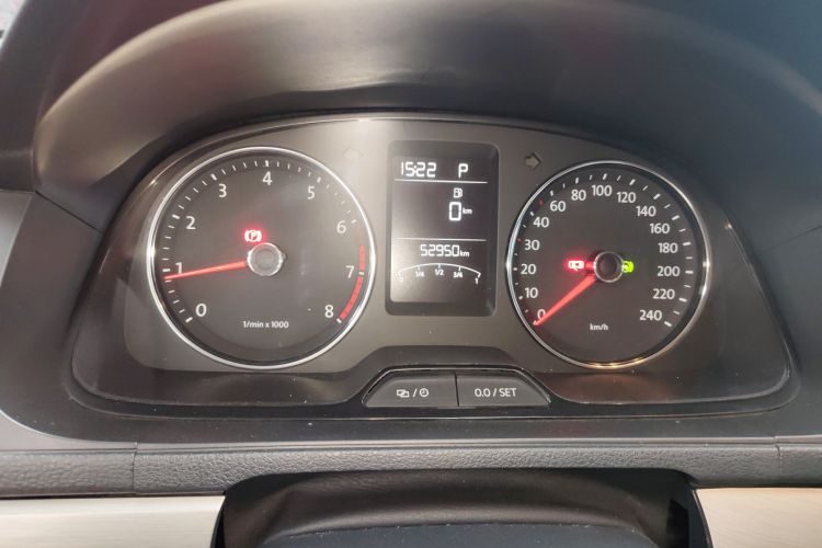 Volkswagen Cross Lavida 2017 صورة سيارة #16