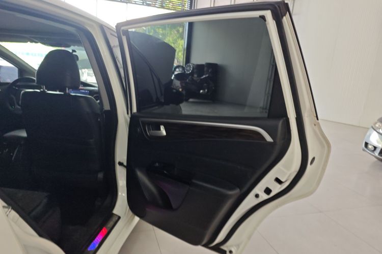 Honda Jade 2017 car image #16