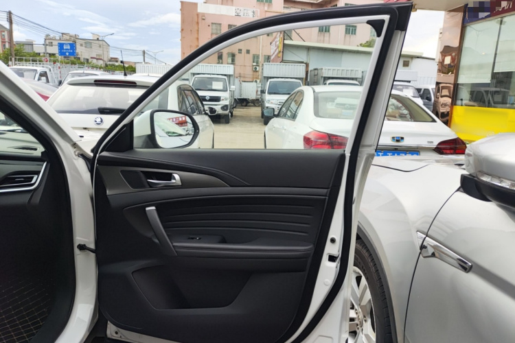 Changan CS35MAX 2020 car image #16