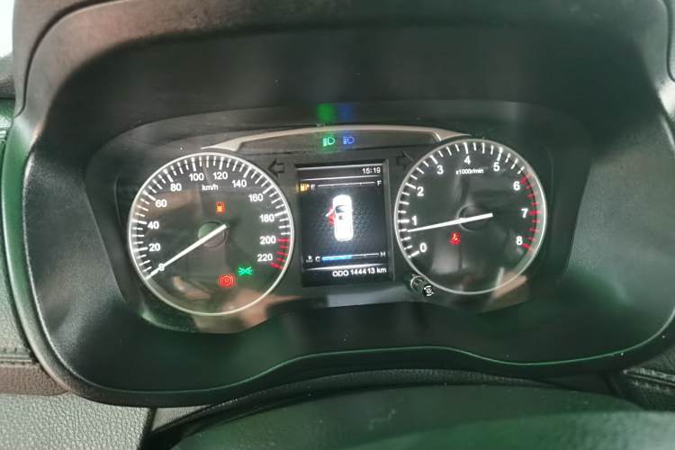 SWM X3 2017 изображение автомобиля #16