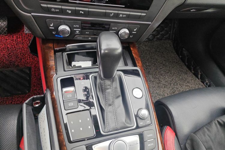 Audi A7 2017 immagine di auto #16