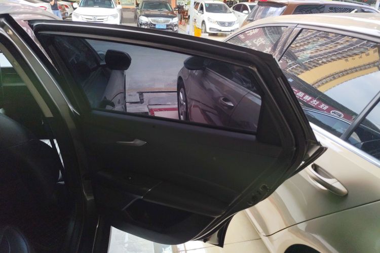 Changan Lamore 2023 #16 Changan Lamore 2023 car image #16