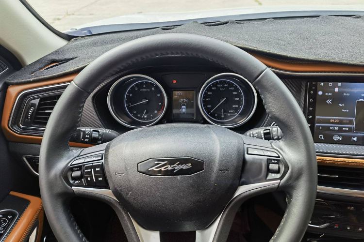 Zotye T300 2018 изображение автомобиля #16