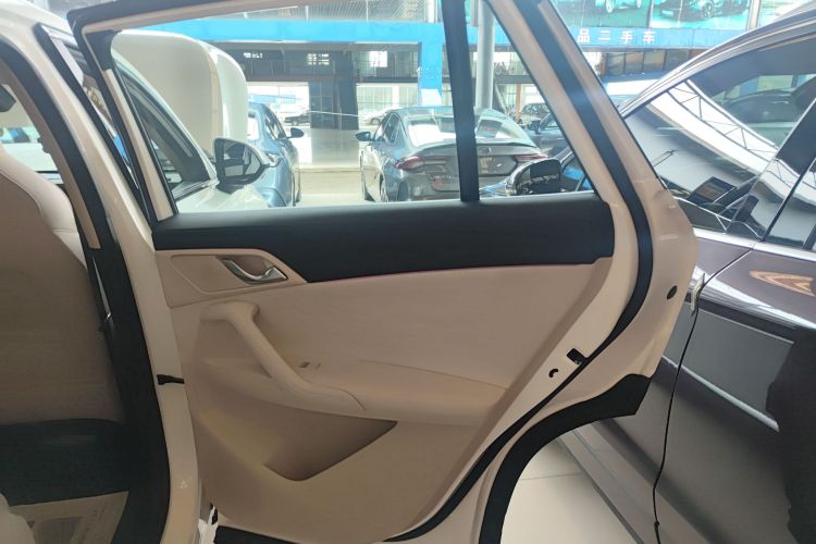 Roewe D5X DMH 2025 car image #16