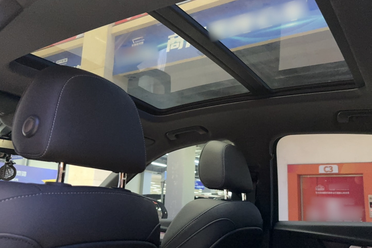 Audi Q5L Sportback 2024 car image #16