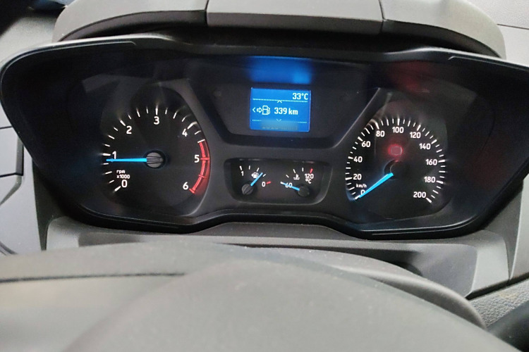 Ford Transit 2022 car image #16