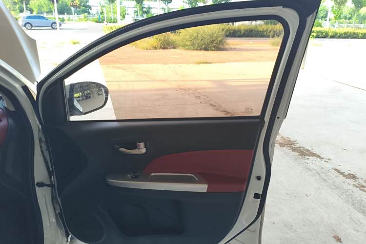 Changan BenBen EV 2019 car image #16