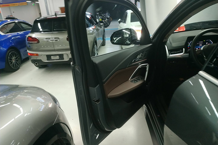 BMW X2 (Imported) 2025 car image #16