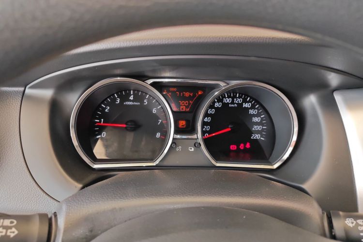 日产 骊威 2018 汽车图片 #16