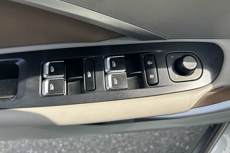 GEELY JiaJi New Energy 2021 car image #16