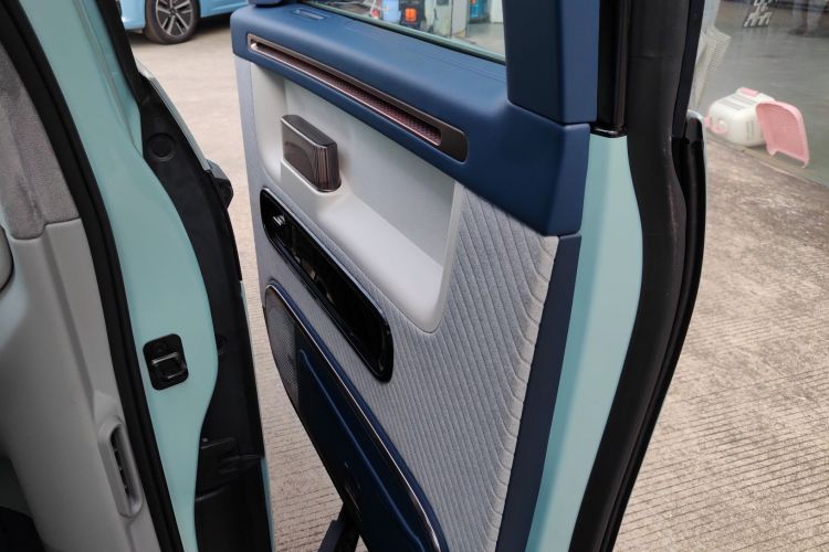 Zeekr MIX 2024 car image #16