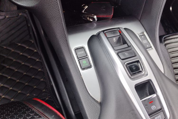 Honda Avancier 2018 صورة سيارة #16