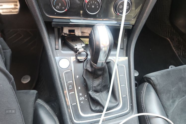 Volkswagen Golf 2018 #16 Volkswagen Golf 2018 car image #16