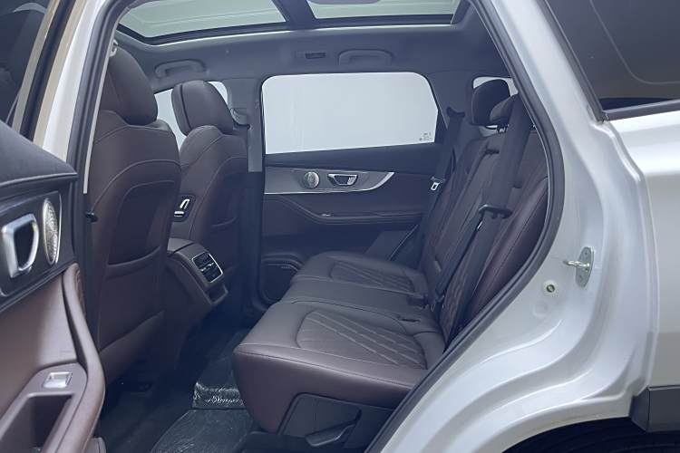 奇瑞 瑞虎8 PLUS 2023 汽车图片 #16