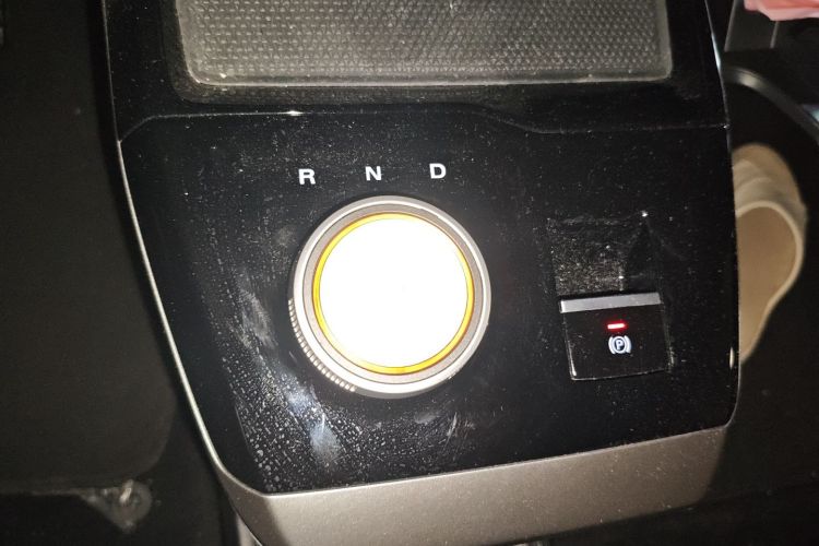 MG 4 EV 2024 #16 MG 4 EV 2024 car image #16