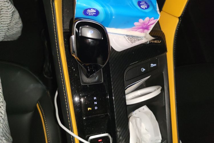 MG 6 New Energy 2022 car image #16