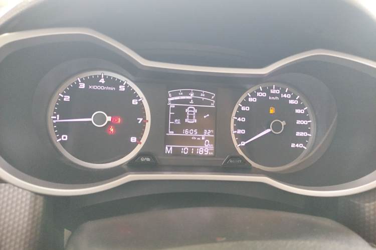 GEELY Emgrand GSe 2017 #16 GEELY Emgrand GSe 2017 car image #16