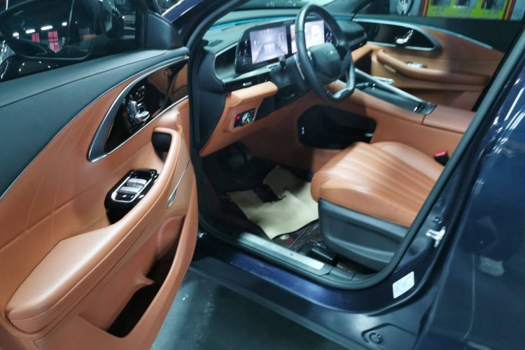 Exceed Lingyun 2024 image de voiture #16