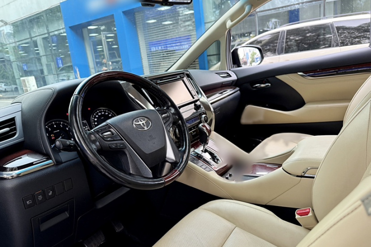 丰田 埃尔法 2017 汽车图片 #16