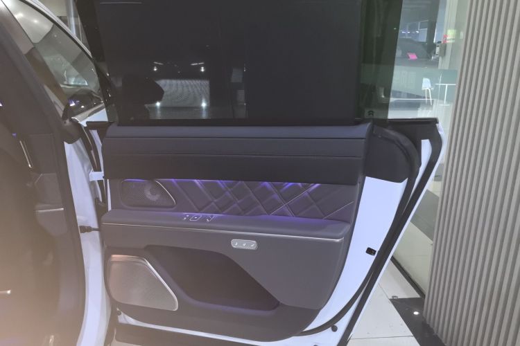 NIO ET9 2024 imagen de coche #16