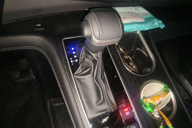 Toyota Sienna 2024 image de voiture #16