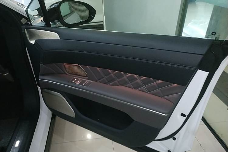 NIO ET9 2024 изображение автомобиля #16