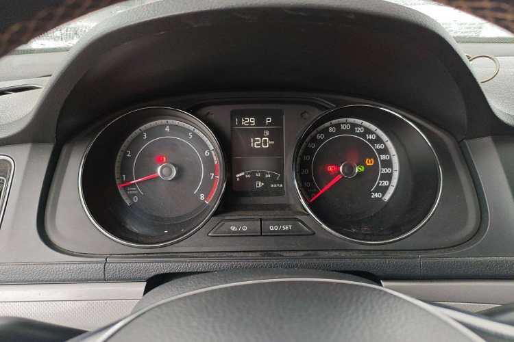 Volkswagen Cross Lavida 2016 immagine di auto #16