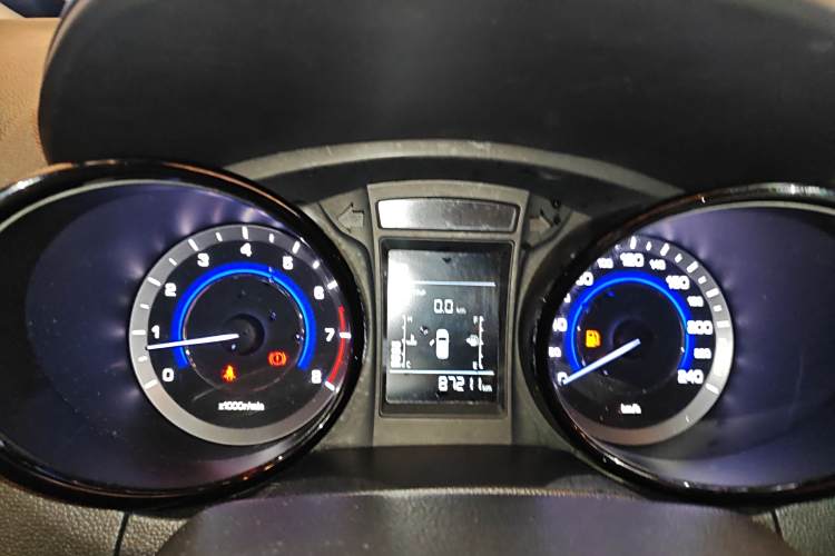 Changan CS15 EV 2017 #16 Changan CS15 EV 2017 imagen de coche #16