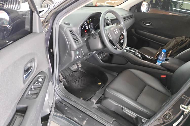 Honda VEZEL 2021 car image #16