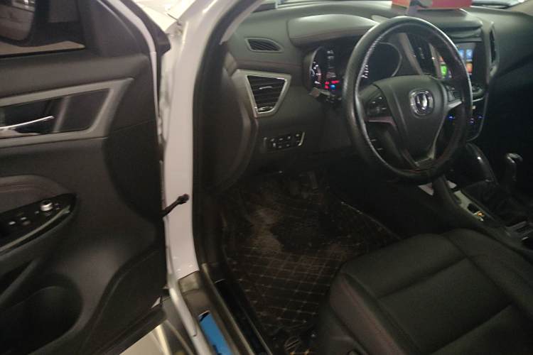 长安 长安CS75 2018 汽车图片 #16