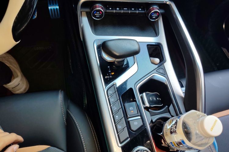 GEELY Tugella New Energy 2020 car image #16