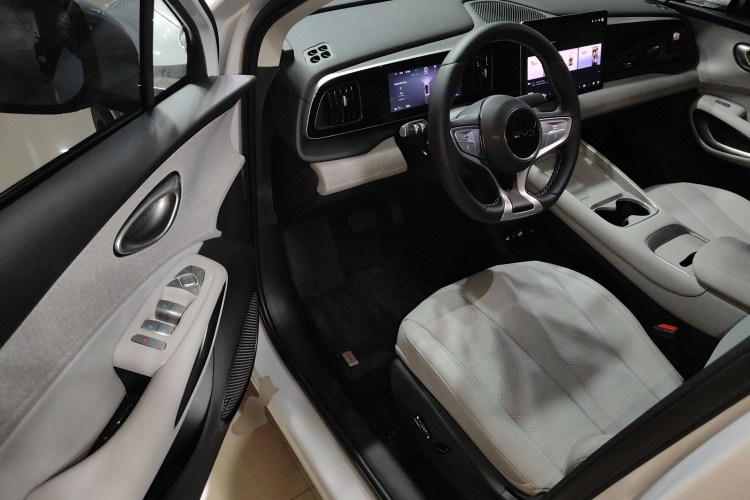 BYD Sea Lion 05 EV 2025 #16 BYD Sea Lion 05 EV 2025 car image #16