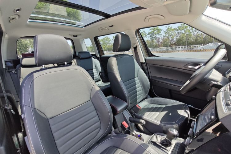 Skoda Yeti 2017 car image #16