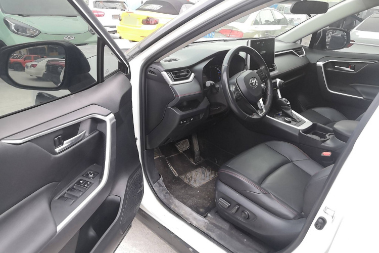 Toyota Wildlander New Energy 2021 #16 Toyota Wildlander New Energy 2021 car image #16