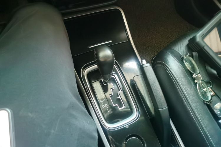 Rolls-Royce 2018 #16 Rolls-Royce 2018 car image #16