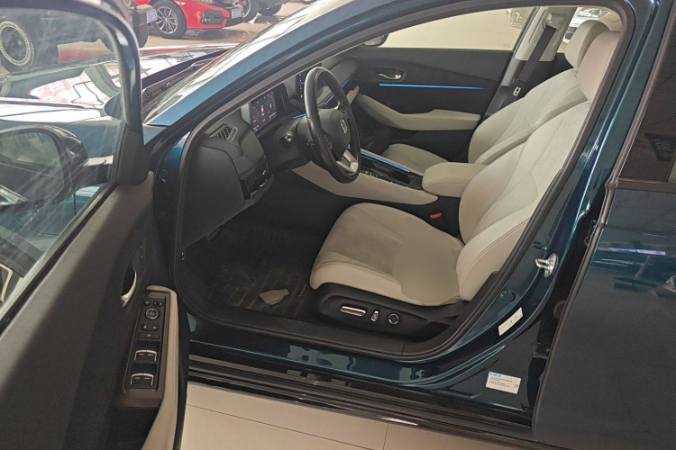 Honda Accord New Energy 2023 car image #16
