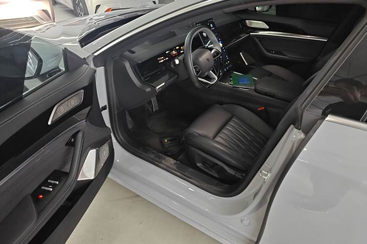 哪吒汽车 哪吒S猎装 2024 #16 哪吒汽车 哪吒S猎装 2024 汽车图片 #16